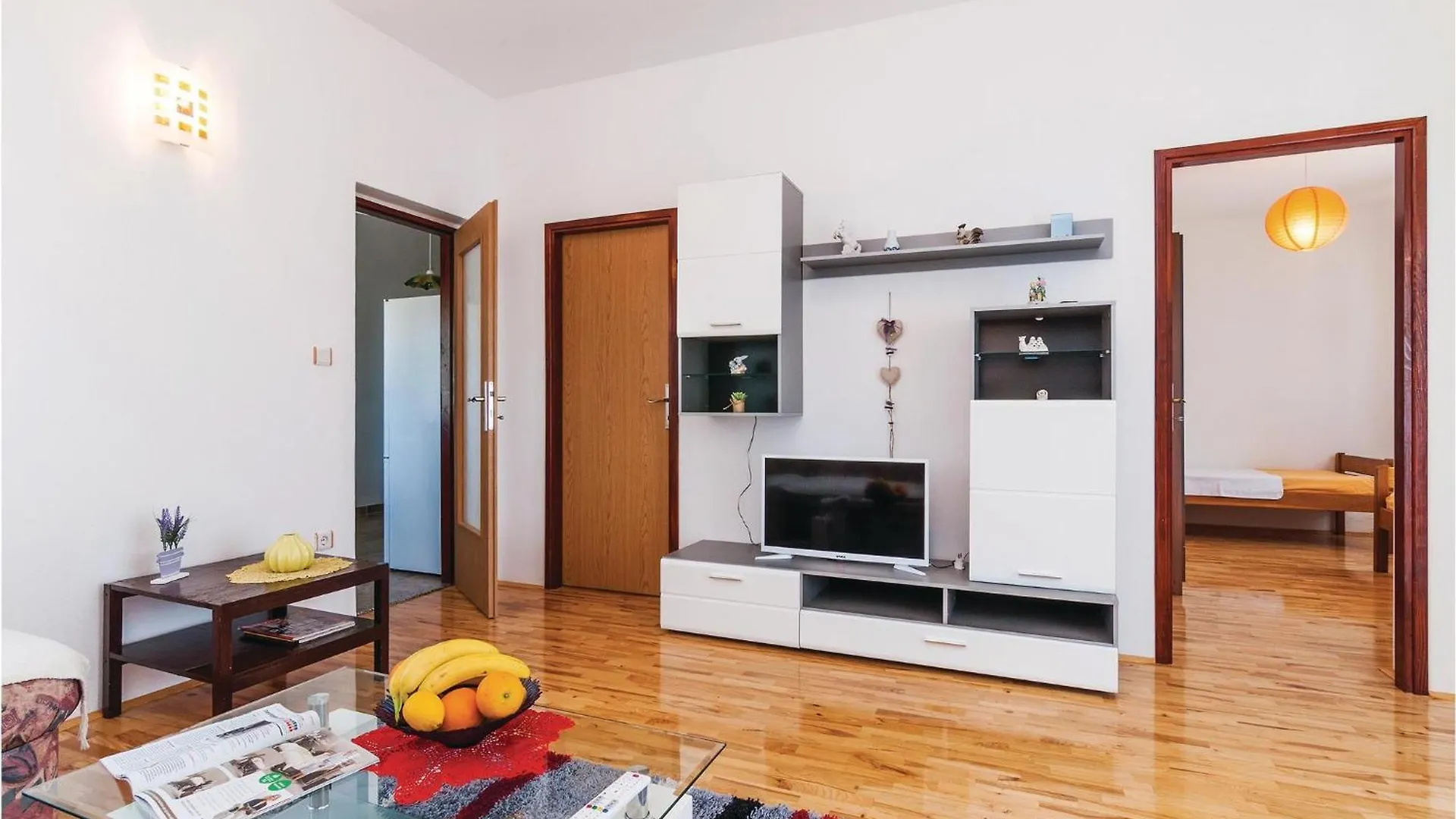 Cozy Apartment In Posedarje With Wifi