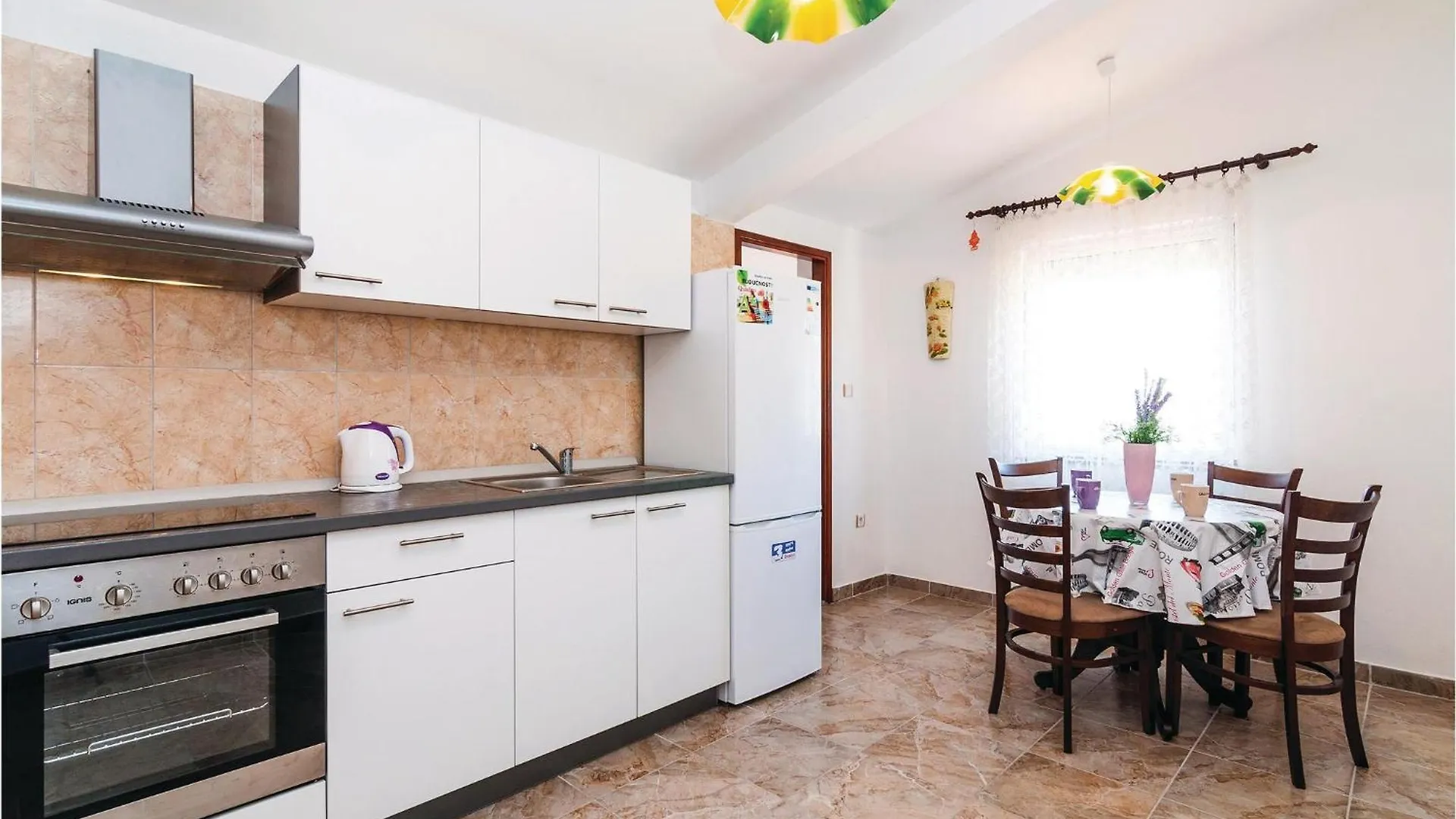 Cozy Apartment In Posedarje With Wifi