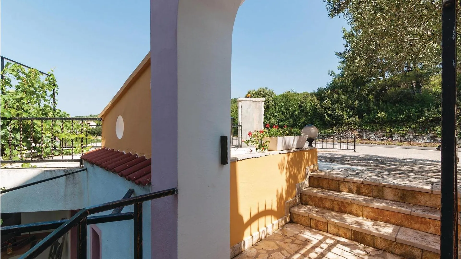 Cozy Apartment In Posedarje With Wifi Croazia